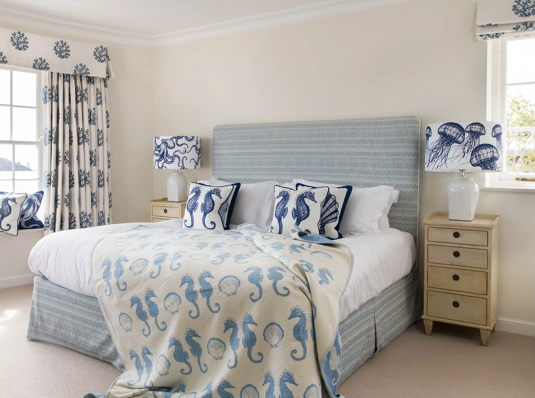 Marine Blue On White Jellyfish Lampshade - Image 4