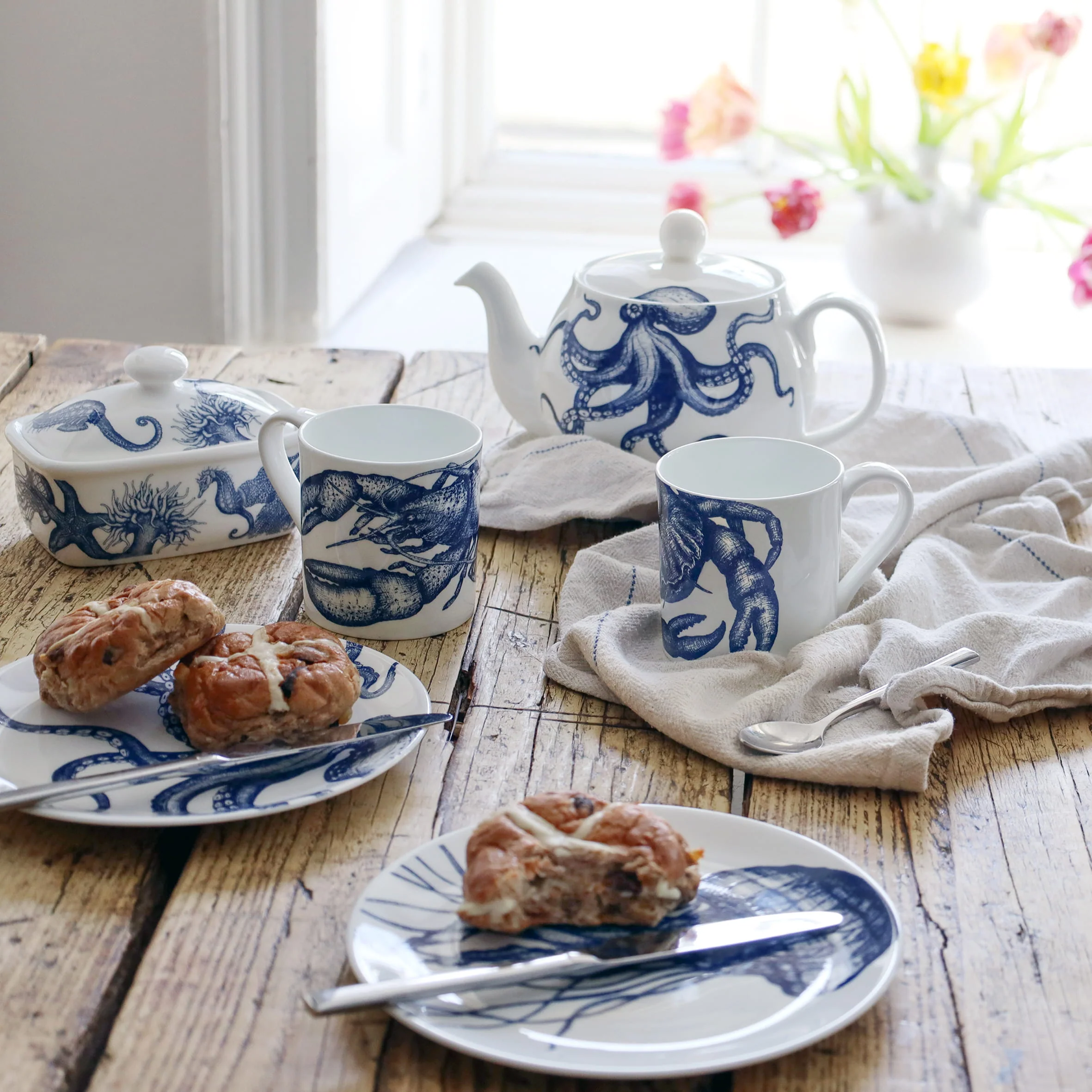 Bone China Lobster Mug - Image 3