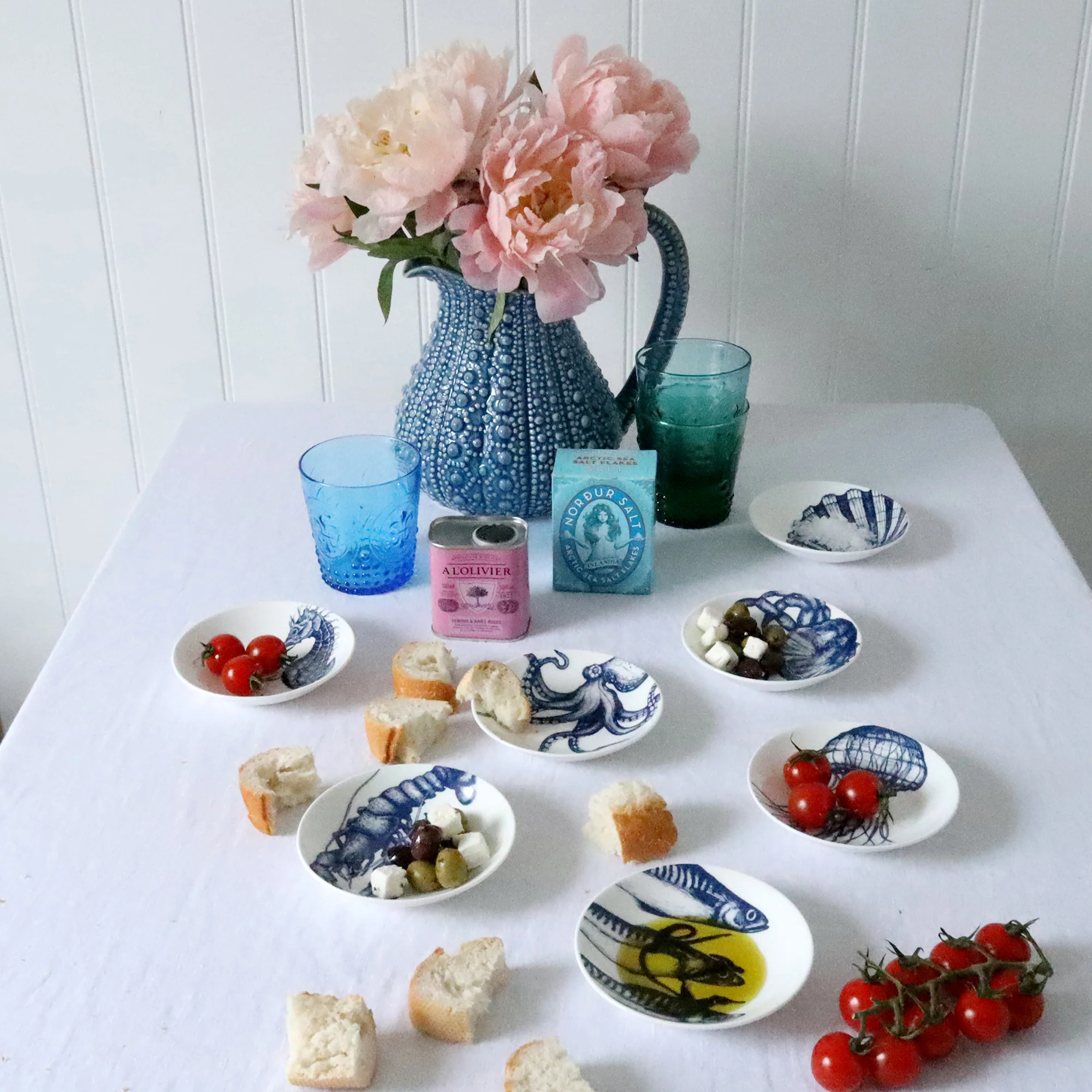 Bone China Nibbles Dish With Scallop Shell Design - Image 4