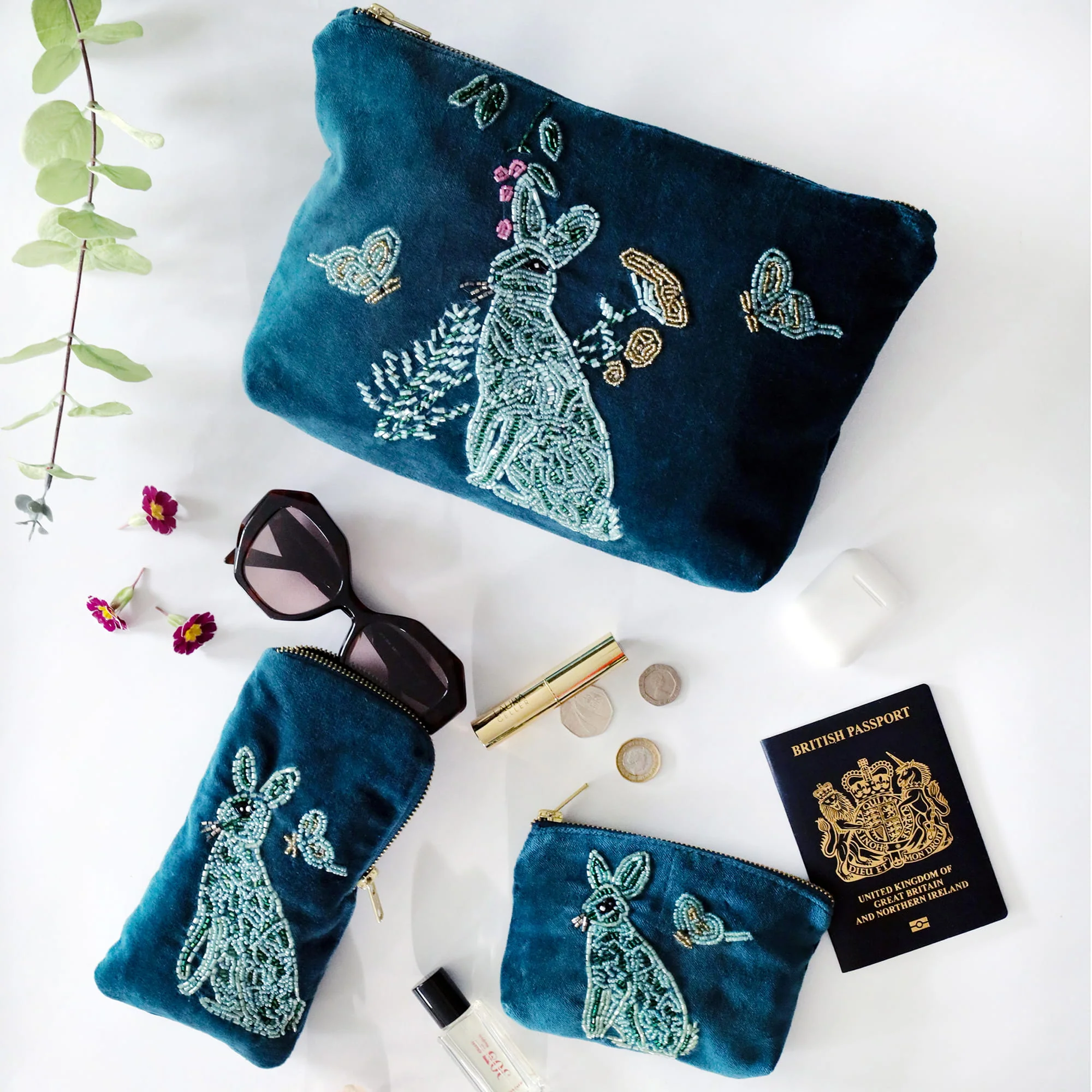 Velvet Beaded Hare Coin Purse - Image 3